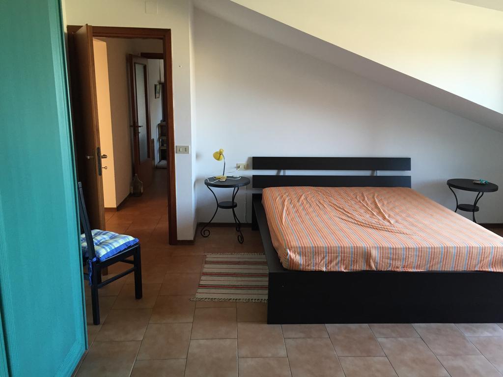 Apartamento Mansarda Mare Altidona Habitación foto